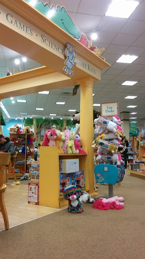 Barnes & Noble image