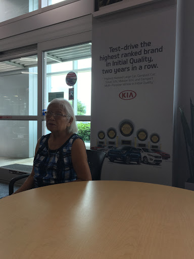 Kia Dealer «Community Kia», reviews and photos, 4221 East Fwy, Baytown, TX 77521, USA