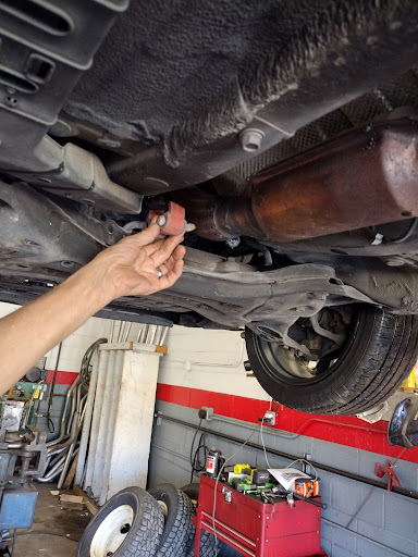 Auto Repair Shop «Meineke Car Care Center», reviews and photos, 4021 W Outer Rd, Arnold, MO 63010, USA