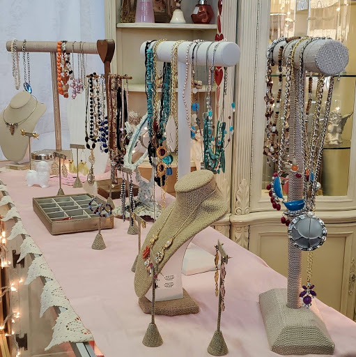 Thrift Store «Palmetto Thrift Store», reviews and photos, 4068 Fernandina Rd, Columbia, SC 29212, USA