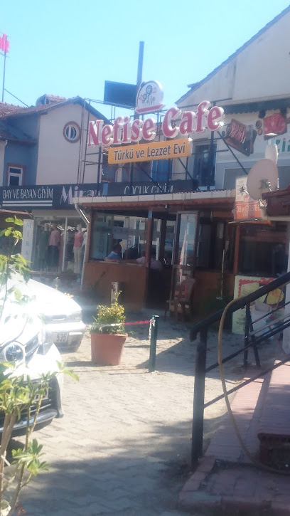 Nefise türkü ve lezzet evi