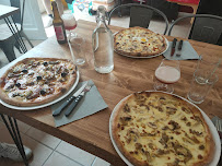 Plats et boissons du Pizzeria Sur un Air de Pizza à Ambronay - n°4