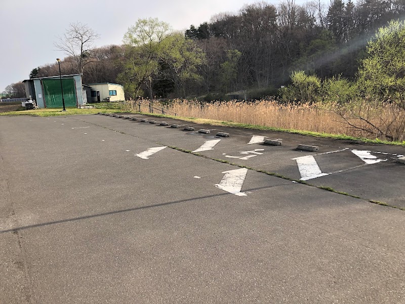 桔梗野公園 駐車場