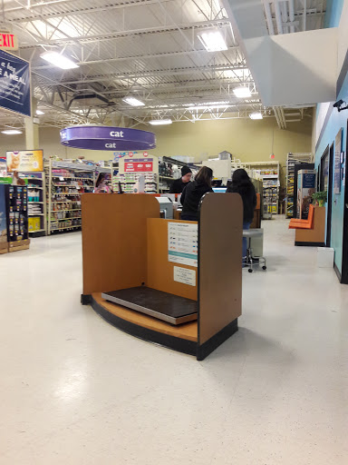 Pet Supply Store «PetSmart», reviews and photos, 2360 W Oregon Ave, Philadelphia, PA 19145, USA