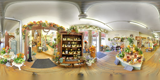 Florist «Yorkville Flower Shoppe», reviews and photos, 216 S Bridge St, Yorkville, IL 60560, USA