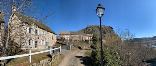 Le Gîte de Bredons (Cantal Auvergne) à Albepierre-Bredons