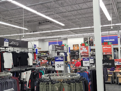 Sporting Goods Store «Academy Sports + Outdoors», reviews and photos, 6700 Columbia St, Evansville, IN 47715, USA