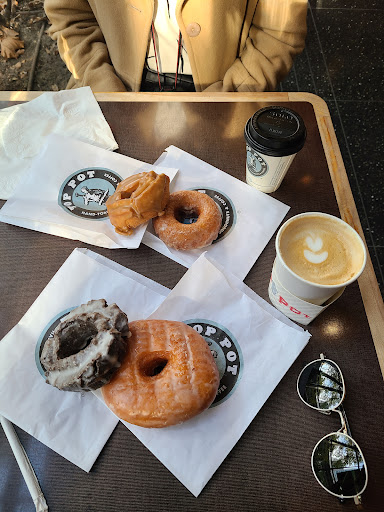Donut Shop «Top Pot Doughnuts», reviews and photos, 2124 5th Ave, Seattle, WA 98121, USA