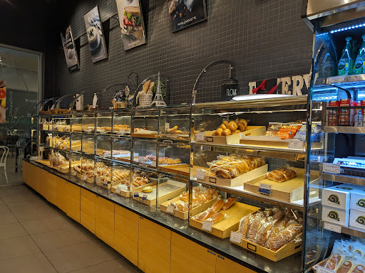 Paris Baguette image