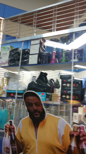 Liquor Store «Gran Liquor Shop», reviews and photos, 12889 Woodward Ave, Highland Park, MI 48203, USA