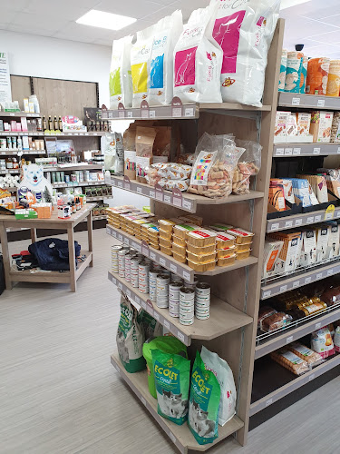 Magasin d'alimentation animale Sarl Pattes Et Patee Contes