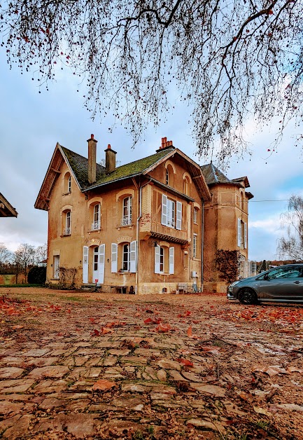 Villa La Belle à Pouru-Saint-Remy (Ardennes 08)