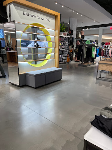 Sportswear Store «lululemon», reviews and photos, 2223 N Westshore Blvd #264, Tampa, FL 33607, USA