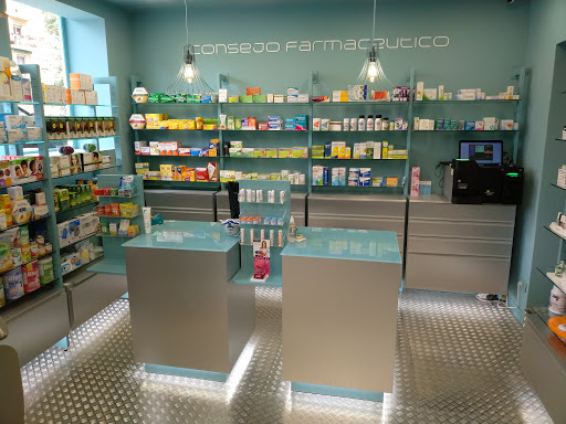 Información y opiniones sobre Farmacia en 24h de Madrid