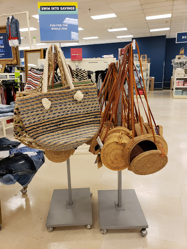 Department Store «Marshalls», reviews and photos, 1004 U.S. 9, Parlin, NJ 08859, USA