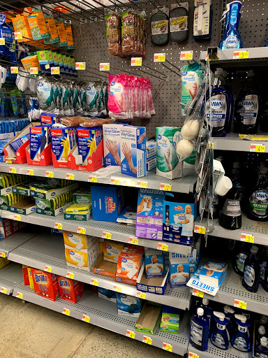 Optician «Walmart Vision & Glasses», reviews and photos, 301 Falls Blvd, Quincy, MA 02169, USA