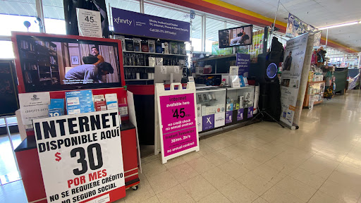 Shopping Mall «Elgin Shopping Mall», reviews and photos, 308 S McLean Blvd, Elgin, IL 60123, USA