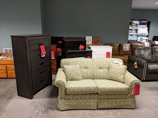 Furniture Store «Wayside Furniture», reviews and photos, 1367 Canton Rd, Akron, OH 44312, USA