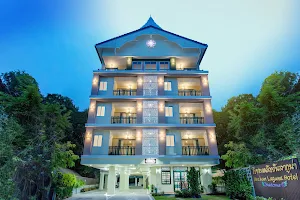 โรงแรมอัญชันลากูน่า Anchan Laguna Hotel image