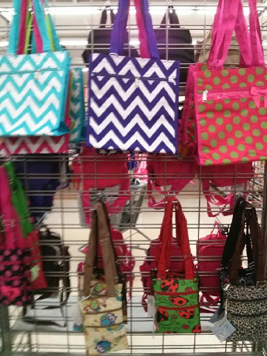 Outlet Store «Corvallis Outlet Store», reviews and photos, 934 NW Kings Blvd, Corvallis, OR 97330, USA