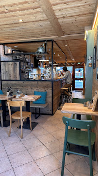 Atmosphère du Café Shed Café à Le Grand-Bornand - n°2
