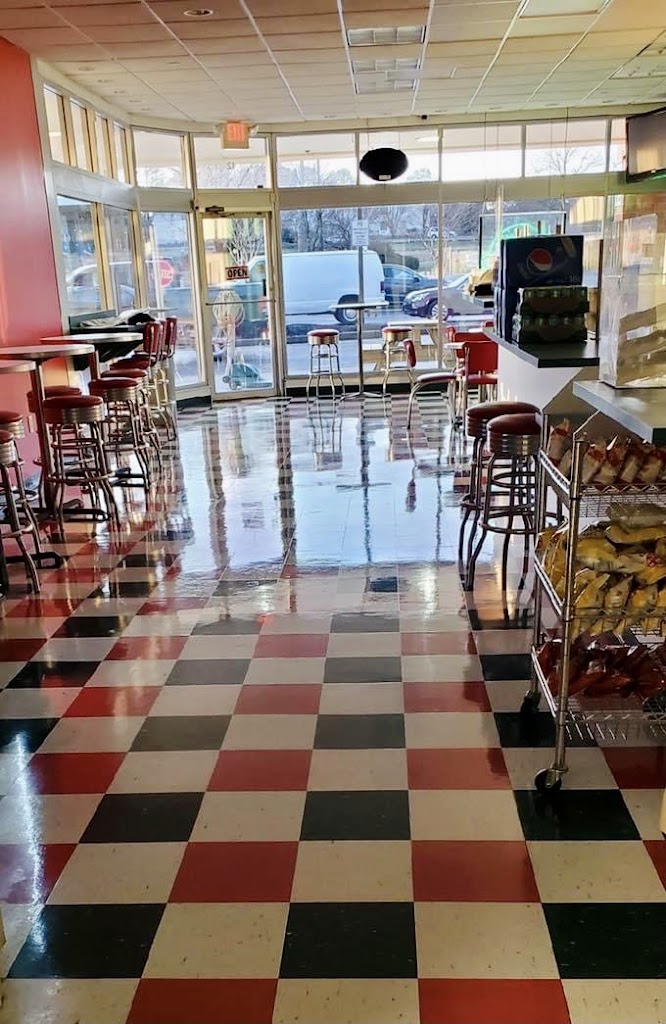 Sam's Hot Dog Stand 23116