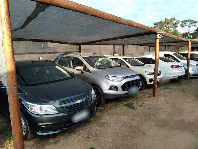 Estacionamiento-cocheras para vuelos desde Carrasco - Aparcamiento