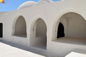 Fadhloun Mosque image