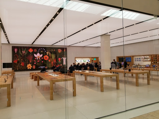Apple The Oaks image