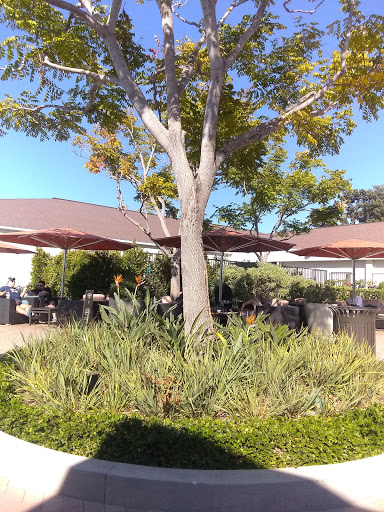 Shopping Mall «Newport Hills Shopping Center», reviews and photos, 2644 San Miguel Dr, Newport Beach, CA 92660, USA