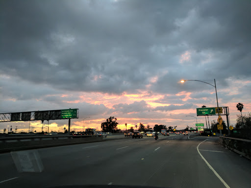 Paint Store «Dunn-Edwards Paints - Hoover», reviews and photos, 2001 S Hoover St, Los Angeles, CA 90007, USA