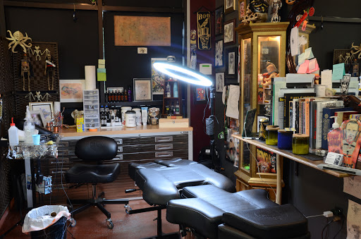 Tattoo Shop «13 Daggers Tattoo Studio», reviews and photos, 2130 Fort Campbell Blvd suite c, Clarksville, TN 37042, USA