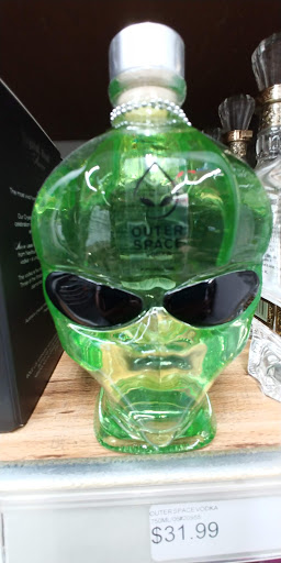 Liquor Store «Bayway World of Liquors», reviews and photos, 639 Bayway, Elizabeth, NJ 07202, USA