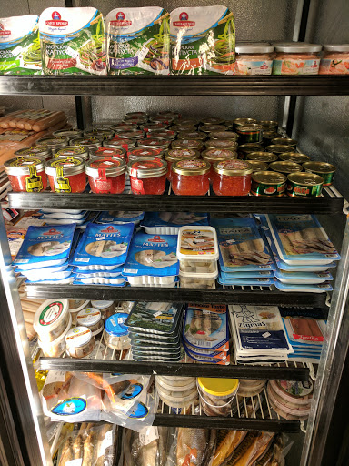 Grocery Store «Samovar Grocery Store», reviews and photos, 1077 Independence Ave, Mountain View, CA 94043, USA