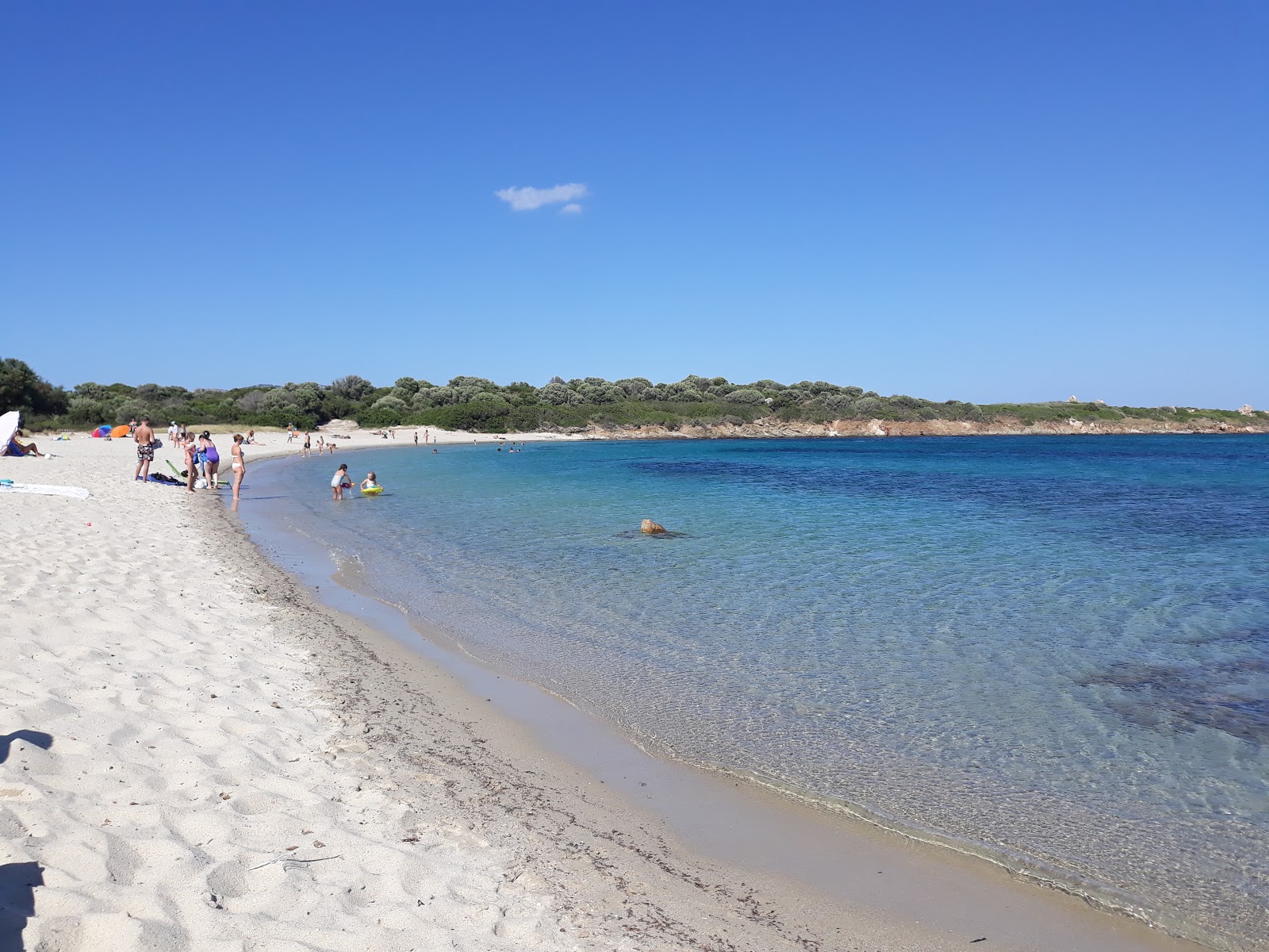 Bados Plajı'in fotoğrafı çok temiz temizlik seviyesi ile