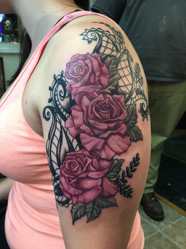 Tattoo Shop «Indelible Ink Tattoo Studio 2.0», reviews and photos, 1163 Pleasant St, Fall River, MA 02723, USA