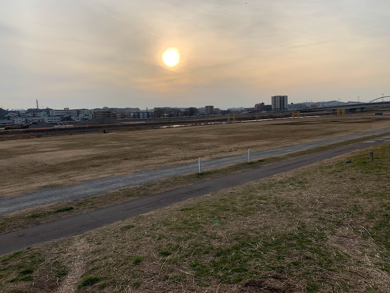 多摩川児童公園野球場4面