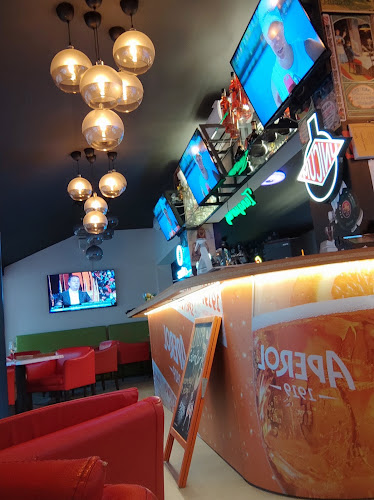 Értékelések erről a helyről: Yolo Bar & Cafe, Siófok - Kocsma