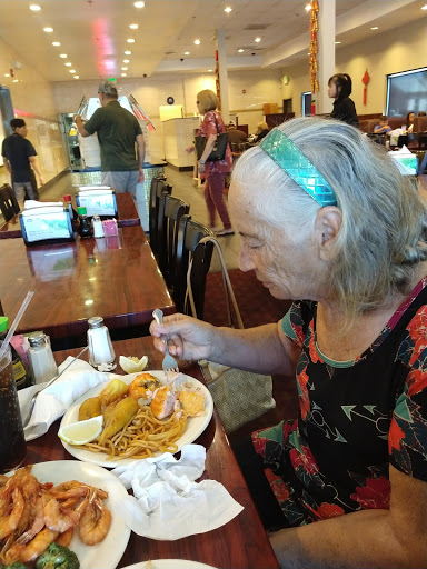 Shopping Mall «Delano Village Shopping Center», reviews and photos, 1700 High St, Delano, CA 93215, USA