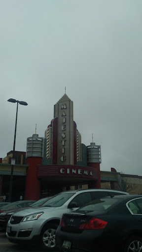 Movie Theater «Marcus Majestic Cinema Of Brookfield», reviews and photos, 770 Springdale Rd, Waukesha, WI 53186, USA