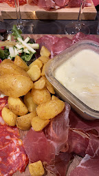 Photo n°17 de Restaurant La Fontaine à Bagnères-de-Bigorre ()