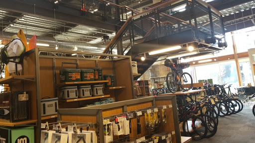 Camping Store «REI», reviews and photos, 2700 Seaglass Way, Oxnard, CA 93036, USA