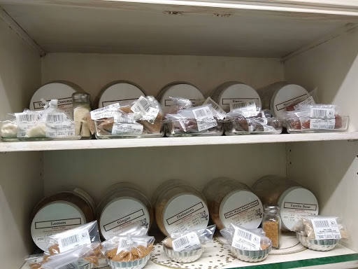 Grocery Store «Bear Foods Natural Market», reviews and photos, 125 E Woodin Ave, Chelan, WA 98816, USA