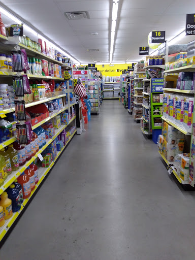 Home Goods Store «Dollar General», reviews and photos, 12011 S 1100 W, Wanatah, IN 46390, USA