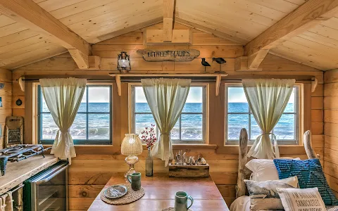 Between Beaches Alaska Lodge | Oceanfront Eco Cabins & Beach House Rentals image