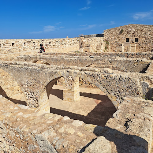 Opinii despre Φορτέτζα Ρεθύμνου în Ρέθυμνο - Αθλητικό συγκρότημα