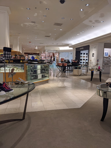 Department Store «Saks Fifth Avenue», reviews and photos, 2 Bala Plaza, Bala Cynwyd, PA 19004, USA