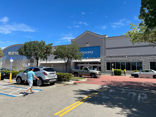Department Store «Walmart Supercenter», reviews and photos, 1425 NE 163rd St, North Miami Beach, FL 33162, USA