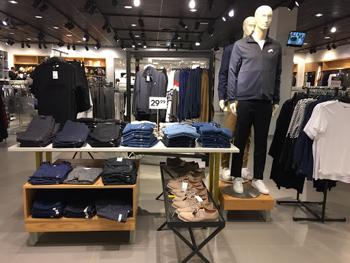 Clothing Store «H&M», reviews and photos, 140 Easton Station, Columbus, OH 43219, USA