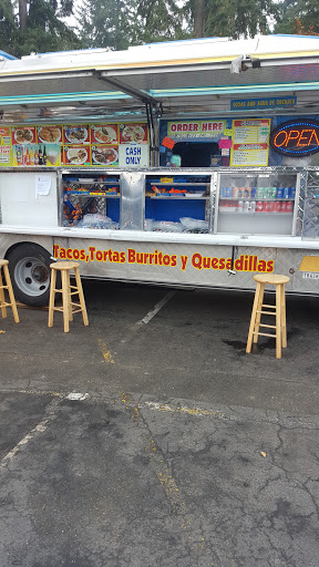 Grocery Store «Grocery Outlet Bargain Market», reviews and photos, 15625 NE 8th St, Bellevue, WA 98008, USA